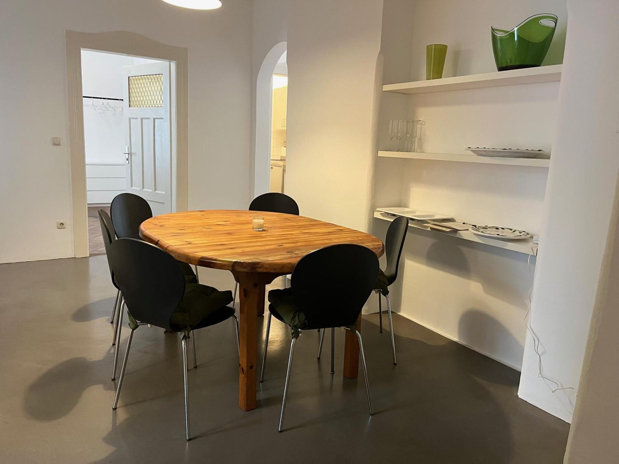 Wohnen Mit Kuenstlerflair In Muenchen Apartment Luaran gambar