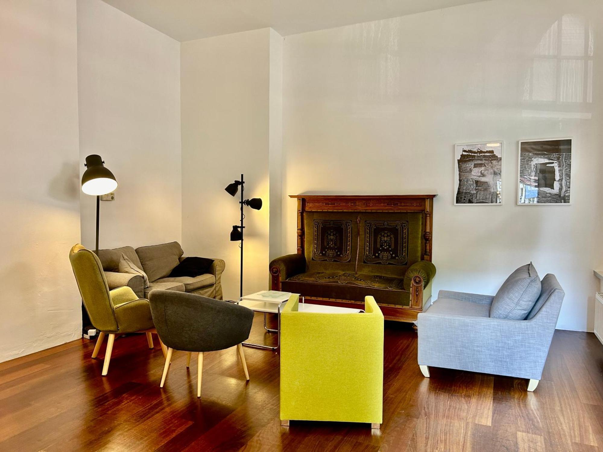 Wohnen Mit Kuenstlerflair In Muenchen Apartment Luaran gambar